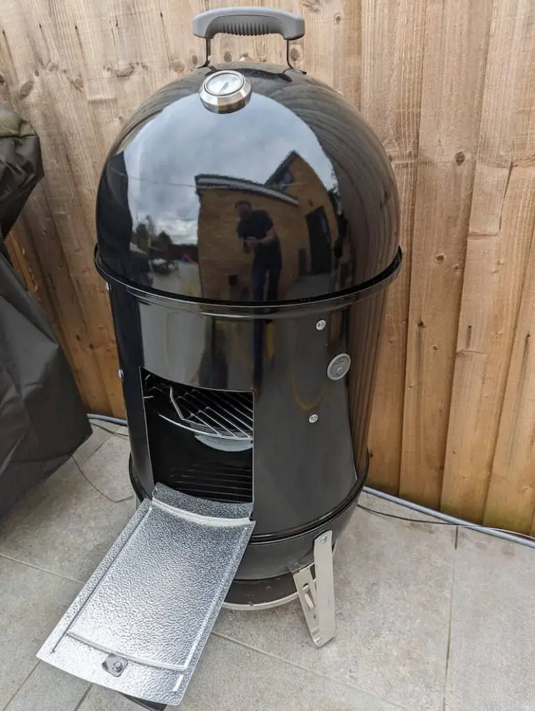 Weber Smokey Mountain door open